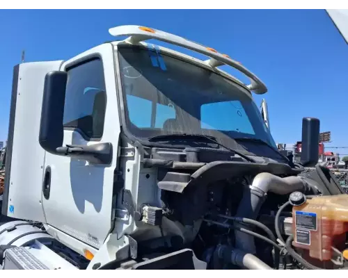 International RH613 Cab