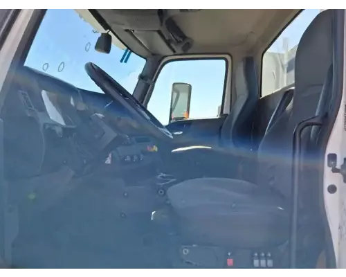 International RH613 Cab