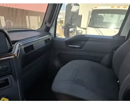 International RH613 Cab
