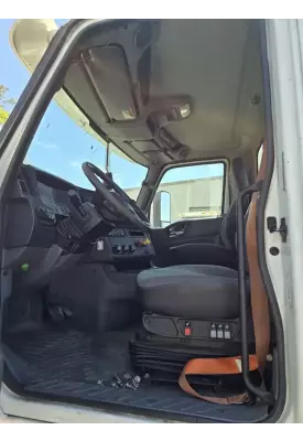 International RH613 Cab