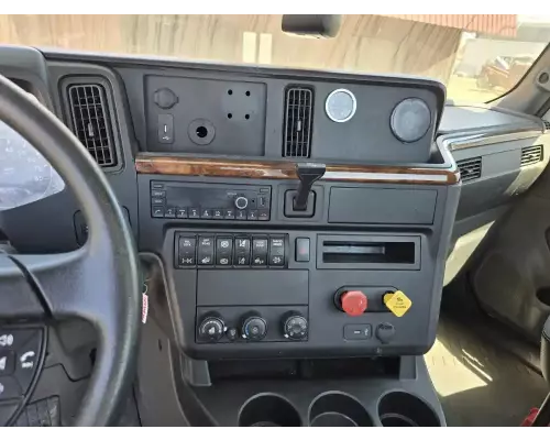 International RH613 Cab