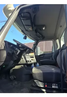 International RH613 Cab