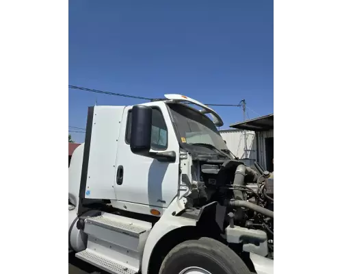 International RH613 Cab