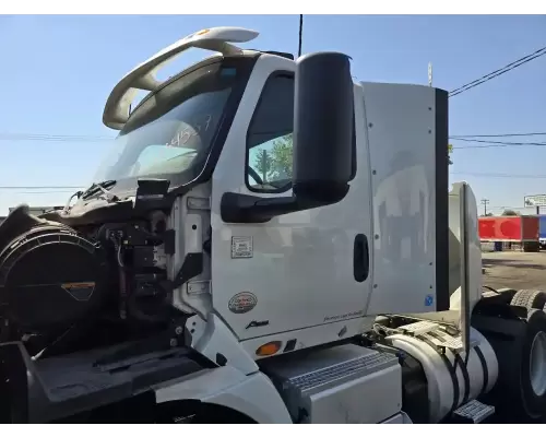International RH613 Cab