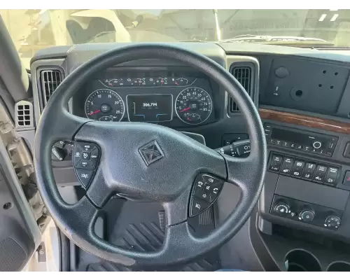 International RH613 Cab