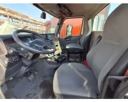 International RH613 Cab