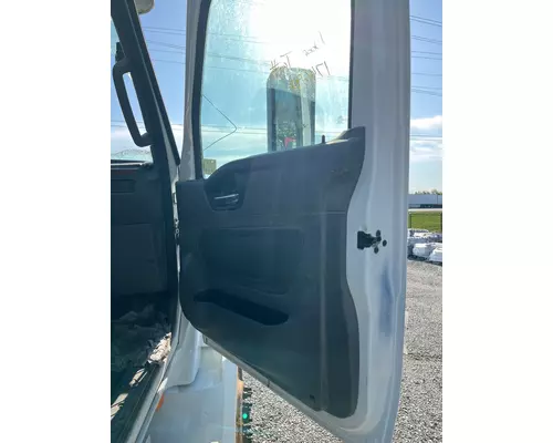 International RH613 Door Assembly, Front