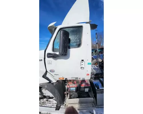 International RH613 Door Assembly, Front
