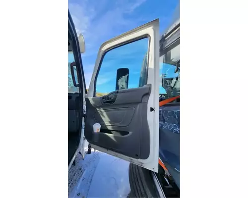 International RH613 Door Assembly, Front
