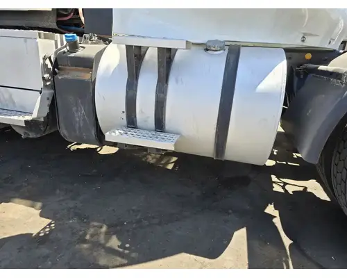 International RH613 Fuel Tank