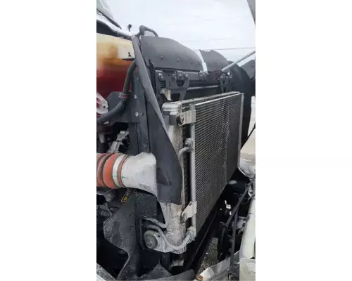 International RH613 Radiator