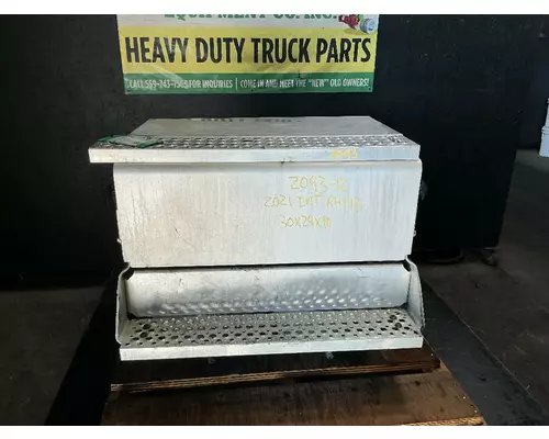 Battery Box INTERNATIONAL RH613 Garabedian Equipment Company, Inc - Fresno