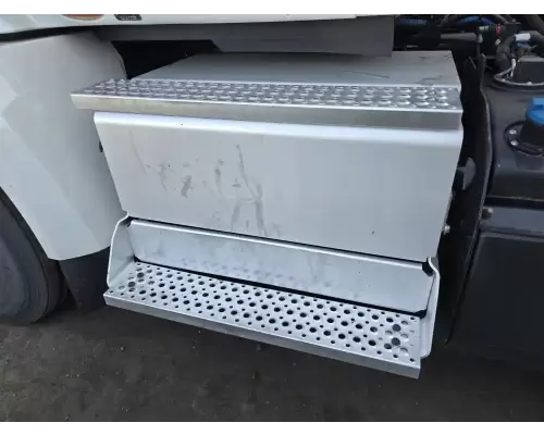 Battery Box International RH613 Garabedian Equipment Company