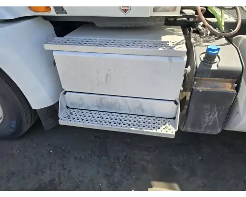 Battery Box International RH613 Garabedian Equipment Company