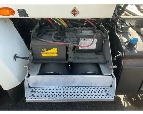 Battery Box INTERNATIONAL RH613 Geco - Fresno