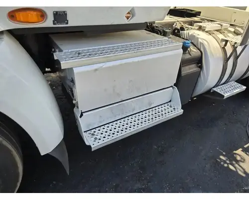 Battery Box INTERNATIONAL RH613 Geco - Fresno