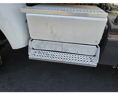 Battery Box INTERNATIONAL RH613 Geco - Fresno