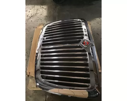 Grille INTERNATIONAL RH Marshfield Transportation Products