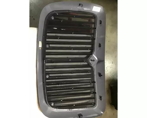 Grille INTERNATIONAL RH Marshfield Transportation Products