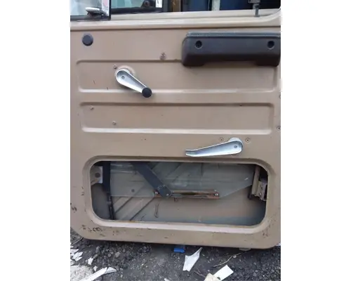 International S MODEL Door Assembly, Front