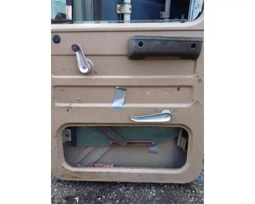 International S MODEL Door Assembly, Front