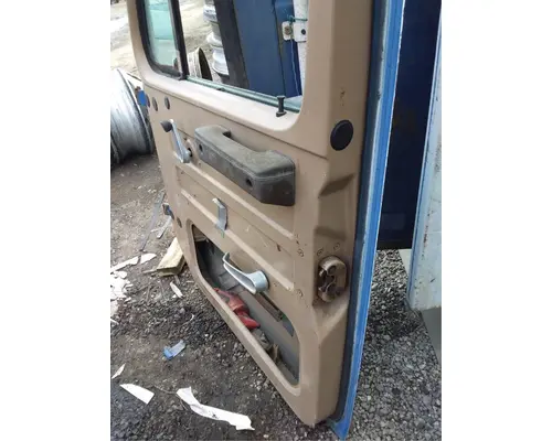 International S MODEL Door Assembly, Front