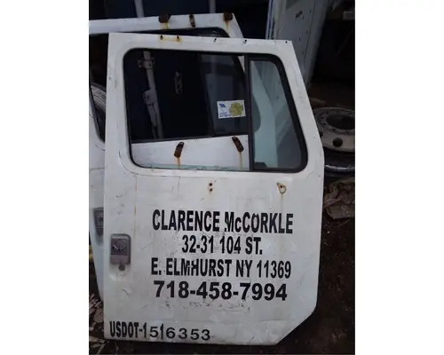 International S MODEL Door Assembly, Front