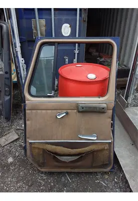International S MODEL Door Assembly, Front