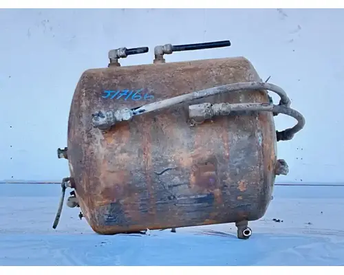 International S Series 1954 Air Tank