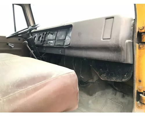 International S1600 Dash Assembly