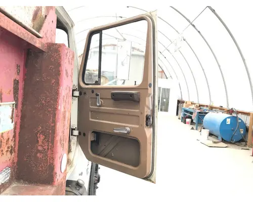 International S1900 Door Assembly, Front