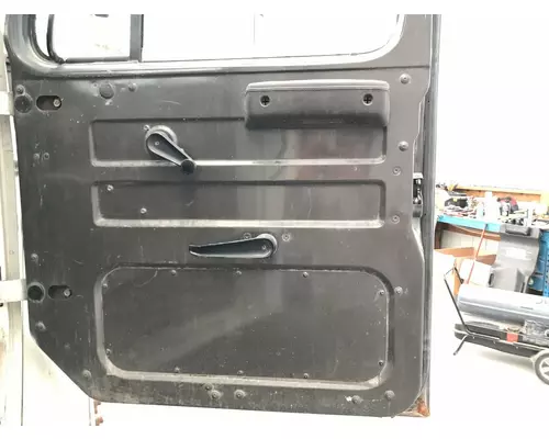 International S1900 Door Assembly, Front