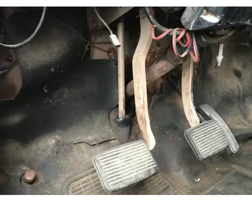 International S1900 Foot Control , Pedal