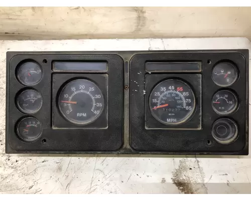 International S1900 Instrument Cluster