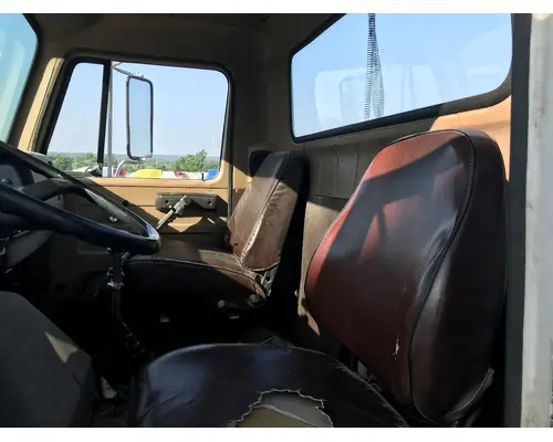 Seat, Front International S1900 Vander Haags Inc Kc