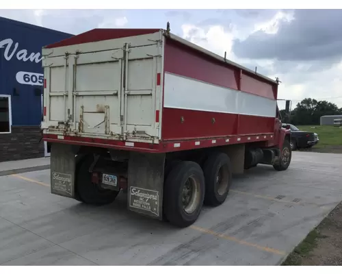 International S1900 Truck