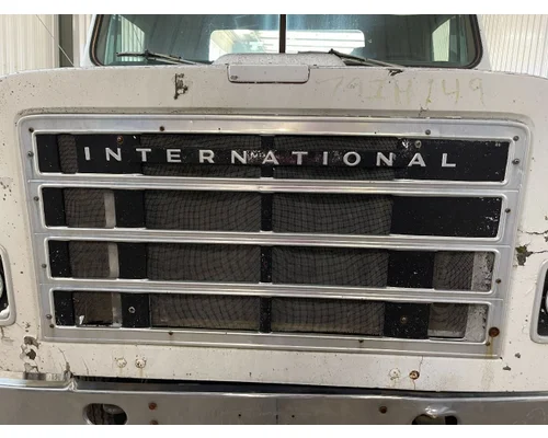 International S2200 Grille