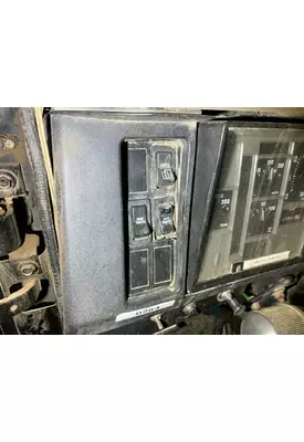 International S2500 Dash Panel