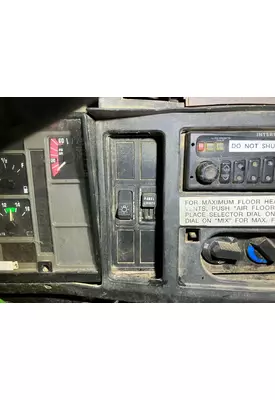 International S2500 Dash Panel