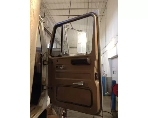 International S2500 Door Assembly, Front