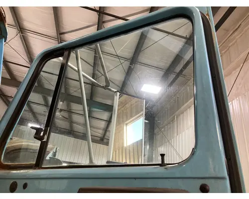 Door Glass, Front International S2500 Vander Haags Inc WM