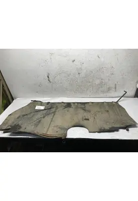 International S2500 Fender, Inner