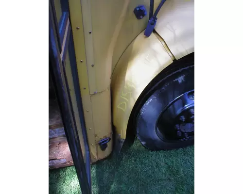 Fender INTERNATIONAL SCHOOL BUS Dales Truck Parts, Inc.