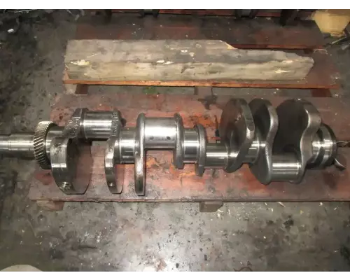 International T444E Crankshaft