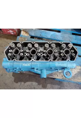 International T444E Cylinder Head