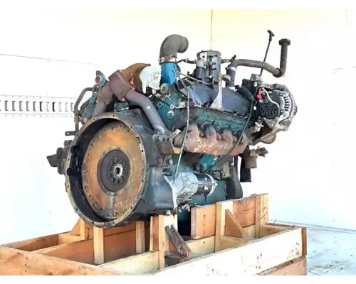 International T444E Engine Assembly