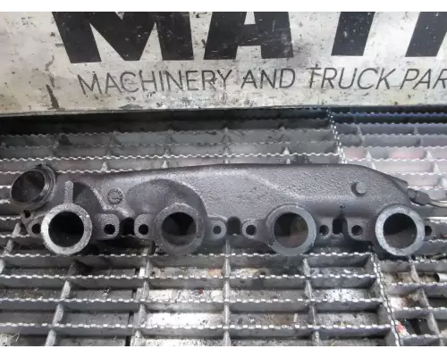 International T444E Exhaust Manifold