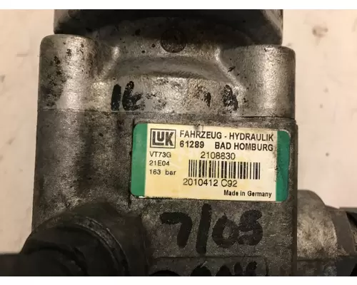 International T444E Power Steering Pump