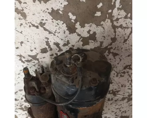 International T444E Starter Motor