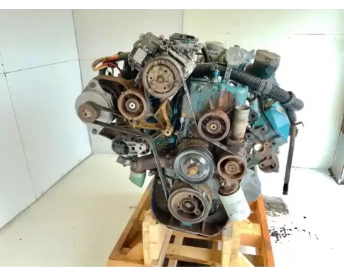 International T444 Engine Assembly